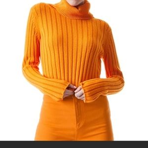 Alice + Olivia  cropped turtleneck